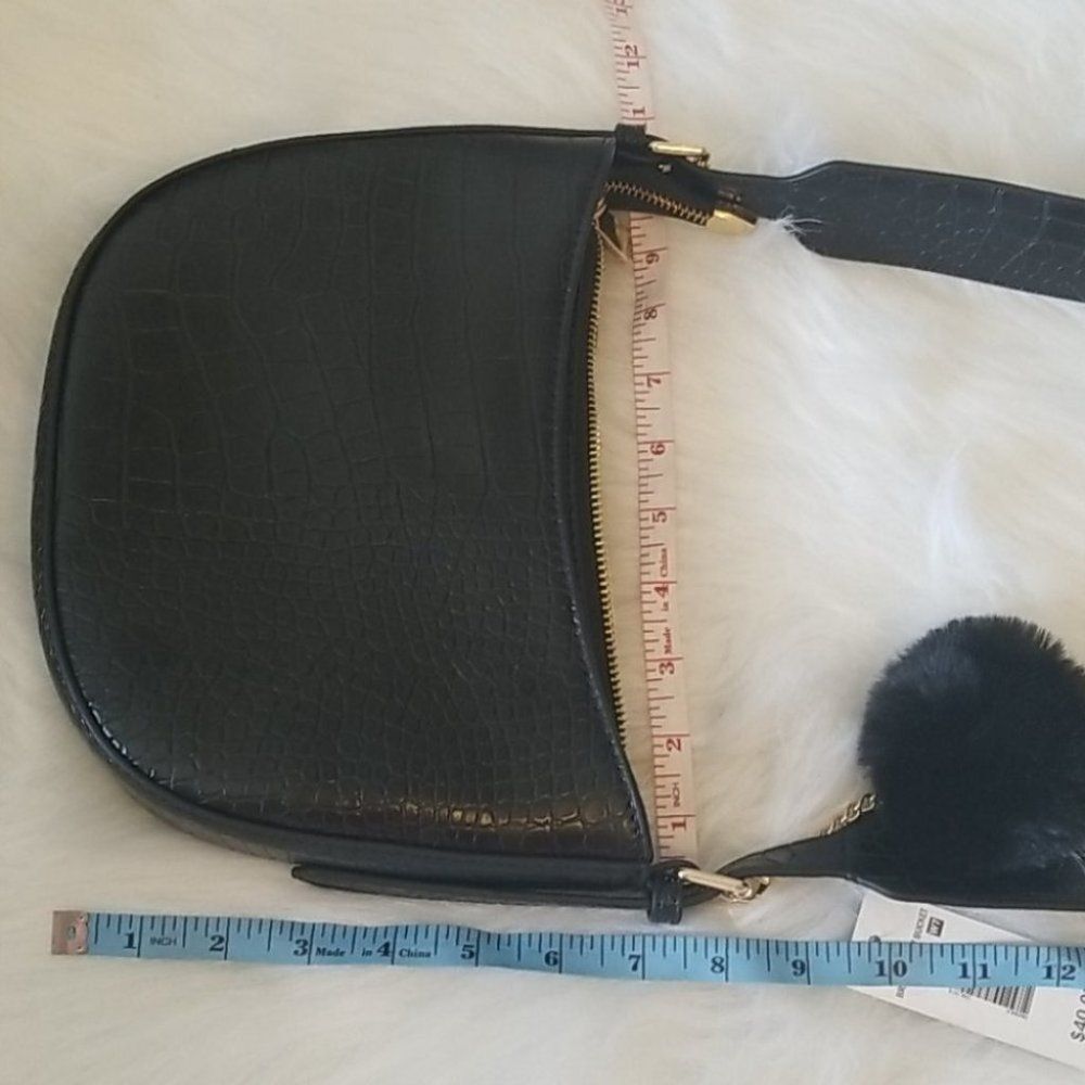 NWT Massini Embossed Bucket Hobo Style Bag - Picture 8 of 12